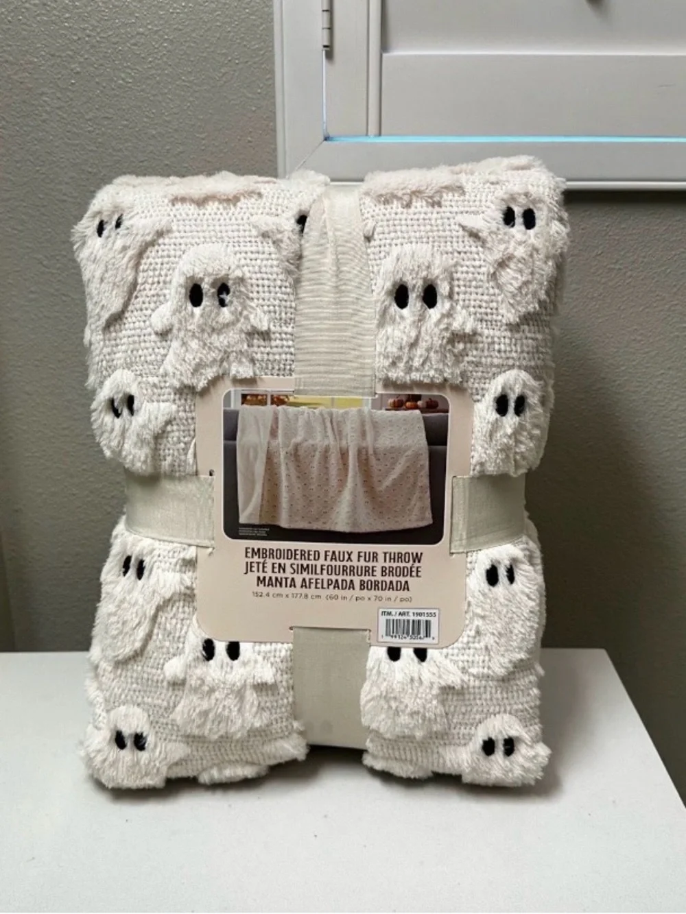 Costco Halloween Ghost Faux Fur Throw NWT Viral 3 Piece